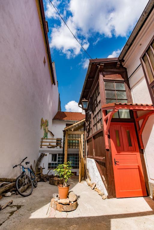 Mountain Tale Hostel Brașov Exterior foto