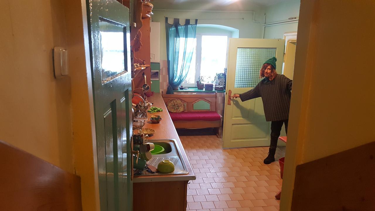 Mountain Tale Hostel Brașov Cameră foto