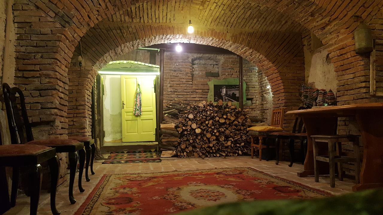 Mountain Tale Hostel Brașov Exterior foto
